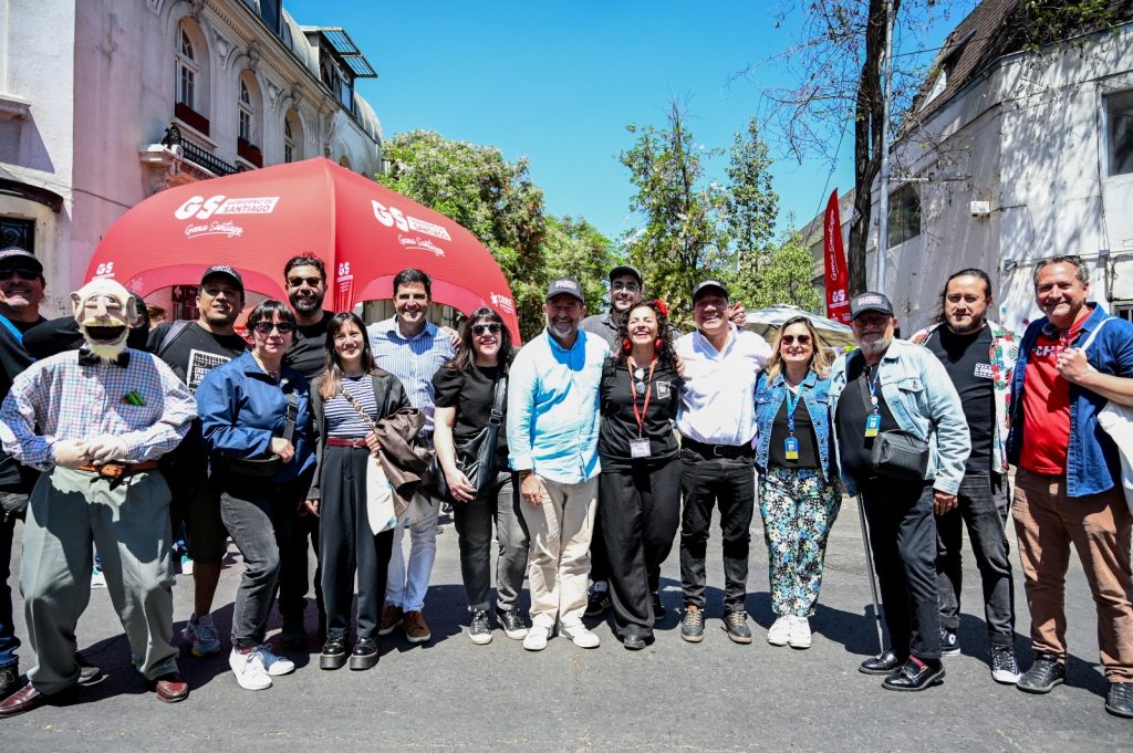 Autoridades inauguran la primera versión del Mercado Colores de Yungay para dar nueva vida al histórico barrio patrimonial
