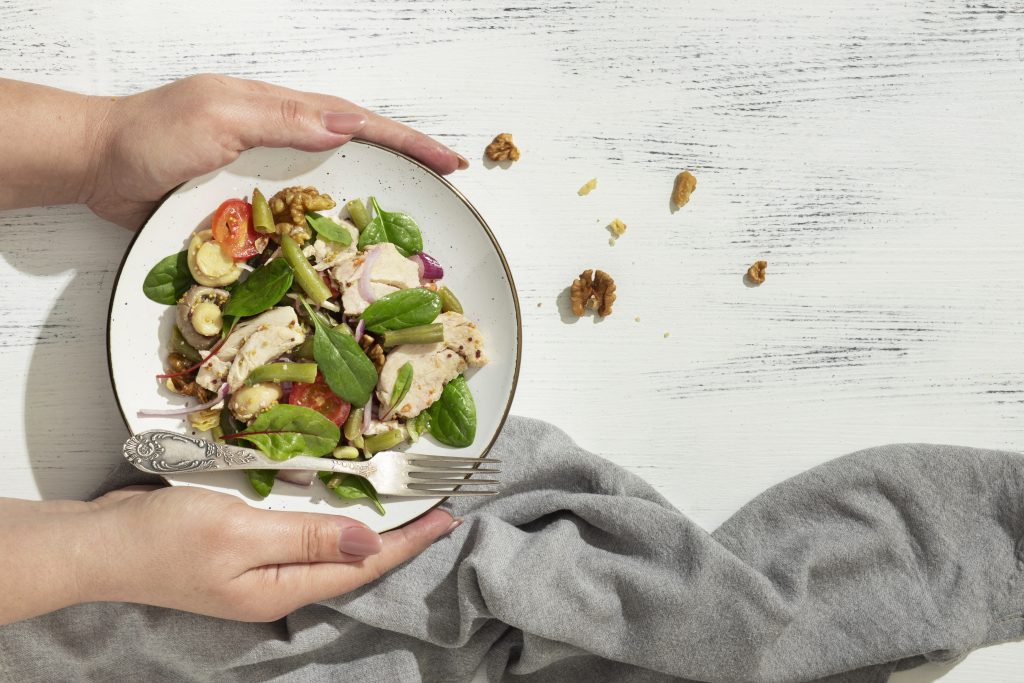 Ideas de cena saludables y sin pan: 7 opciones fáciles para reemplazar el pan en la noche