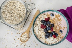 Desayunos con avena: recetas simples para empezar el día con energía