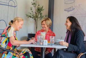 Evelyn Matthei se reúne con Cecilia Morel: 