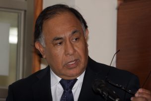 Diputados anuncian acusación constitucional contra el ministro de la Corte Suprema Diego Simpertigue