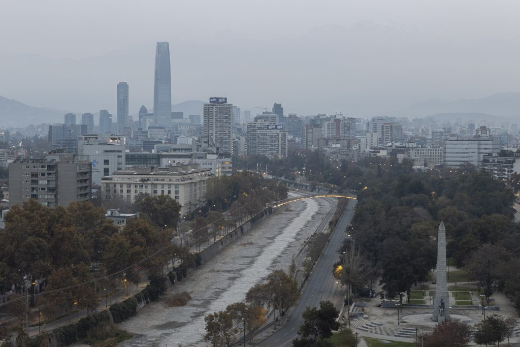 Clima en Santiago: cielo despejado y temperatura primaveral para este martes