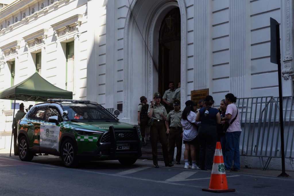 Carabineros y el rol de la institución en las elecciones de este domingo
