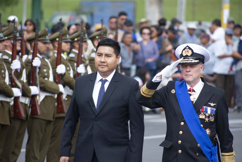 Gobernador de Arica responde a Delpiano: 