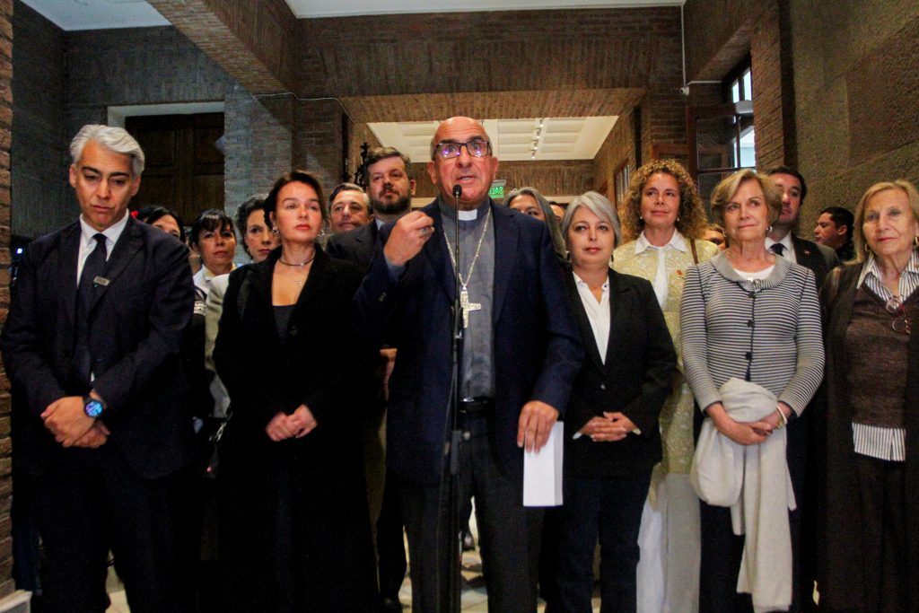 Cardenal Chomali tras encuentro con candidatos: 
