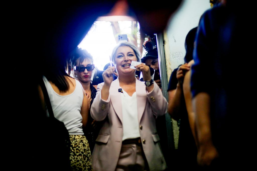 Jara tras votar en medio de aglomeraciones: 