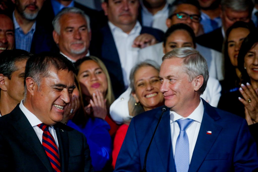 Kast se reúne con más de 120 alcaldes de Chile Vamos y suma respaldo político rumbo al balotaje