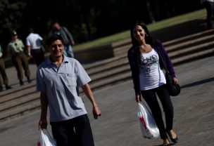 Ipsos: 39% en Chile cree que las personas eran más felices hace 50 años