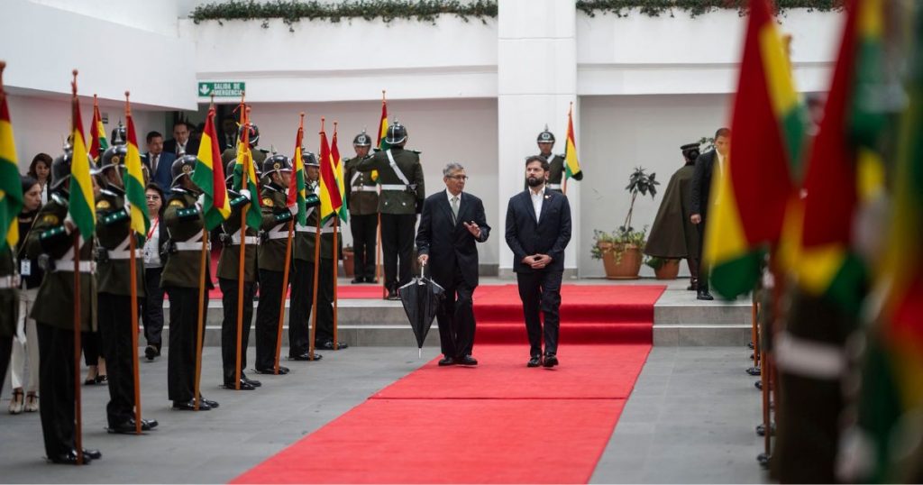 Presidente Boric llama a seguir fortaleciendo relaciones entre Chile y Bolivia