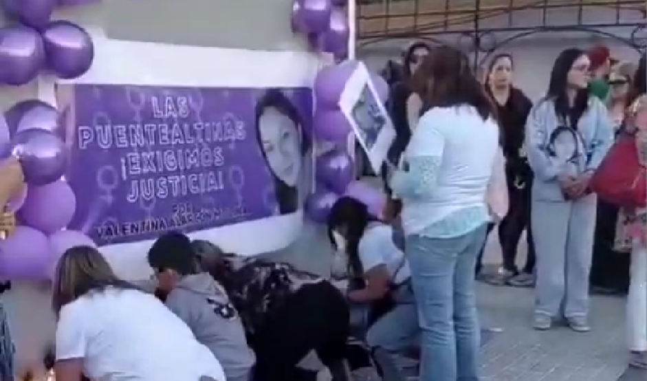 Velatón en Puente Alto exige justicia por muerte de Valentina Alarcón: madre dice que fue femicidio