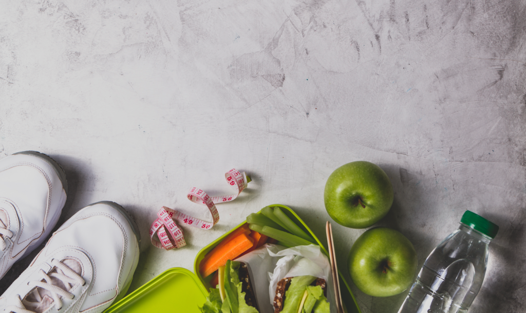 Por debajo del promedio global: Solo un 49% de los chilenos se siente bien físicamente y el 61% mentalmente