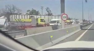 Alta congestión en Ruta 5 Norte por colisión múltiple de camión y autos a la altura de Conchalí