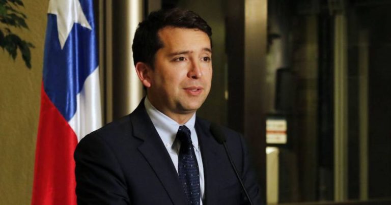 Araya critica al PS por exigir plan de seguridad a dos meses de gobierno: 