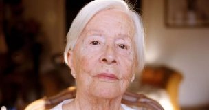 Hijo de Delfina Guzmán actualiza estado de salud de la actriz de 97 años