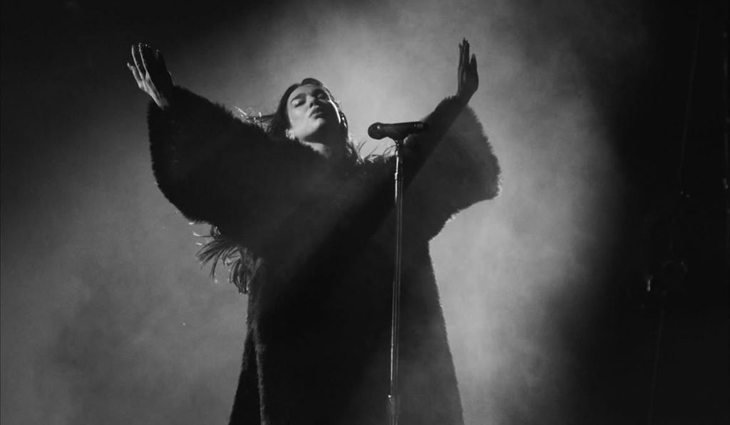 ¡Bombazo en el Estadio Nacional! Dua Lipa ensaya “Tu falta de querer” y enloquece a sus fans chilenos