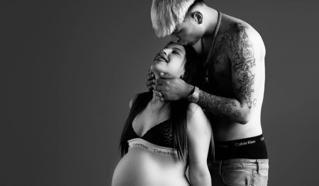 ¡Ya casi nace! Ignacia Antonia y AK4:20 enternecen la web con nuevas fotos del embarazo