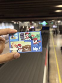 Consigue la nueva tarjeta Bip de la Expo Osaka: Chiri-Chan ya está en el Metro de Santiago