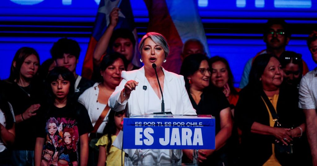 Jeannette Jara celebró paso a segunda vuelta y mandó apoyo a Evelyn Matthei por campaña en su contra