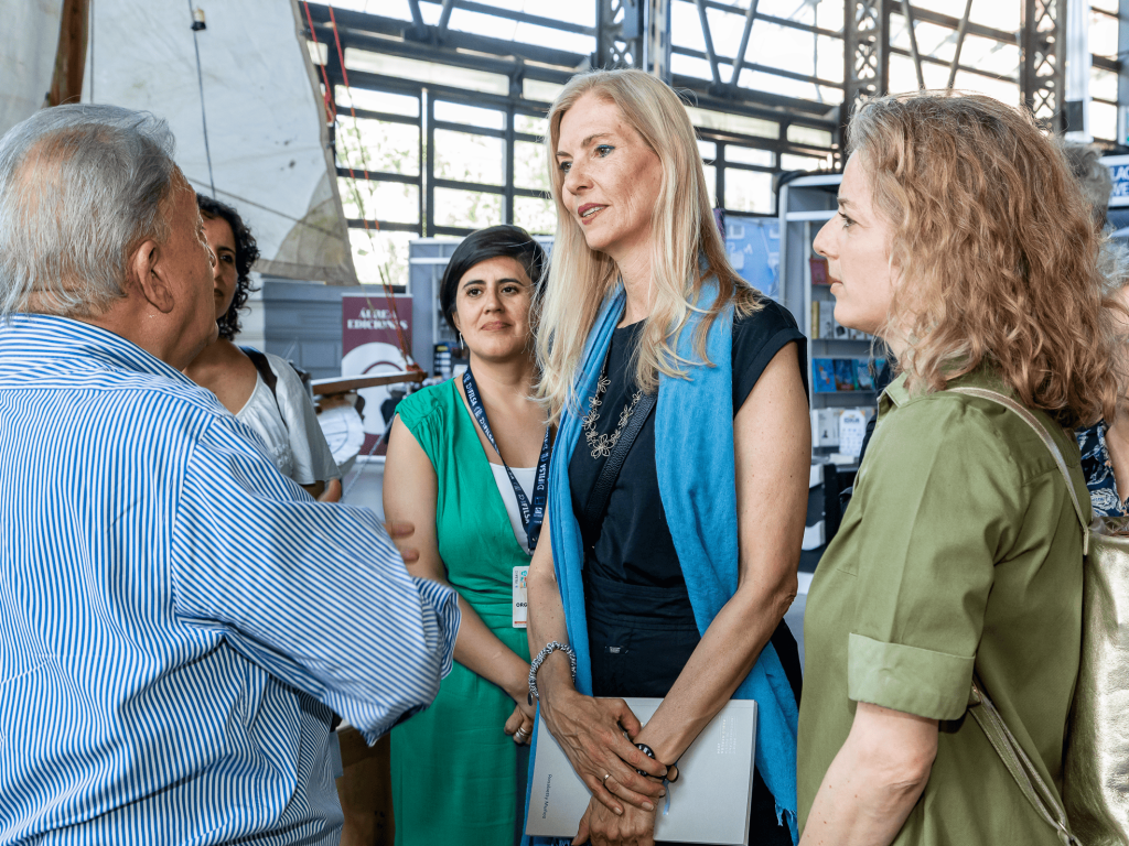 Delegación alemana recorre FILSA 2025 potenciando la participación de Chile como invitado en Frankfurt 2027
