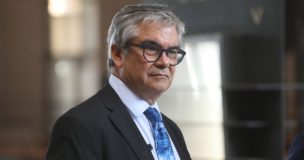 Mario Marcel entrega apoyo externo a Jeannette Jara junto a otros 30 economistas