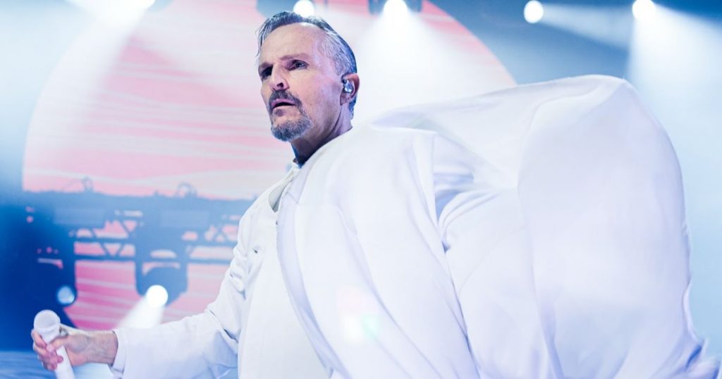 Miguel Bosé anuncia concierto en Chile: 