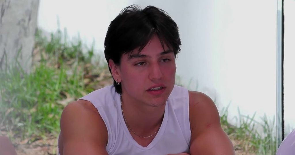 “Cedí porque me daba pena”: Alan revela arrepentimiento por relación con Eskarcita en “Mundos Opuestos”