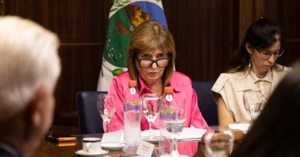 Patricia Bullrich renuncia al Ministerio de Seguridad argentino para asumir como senadora