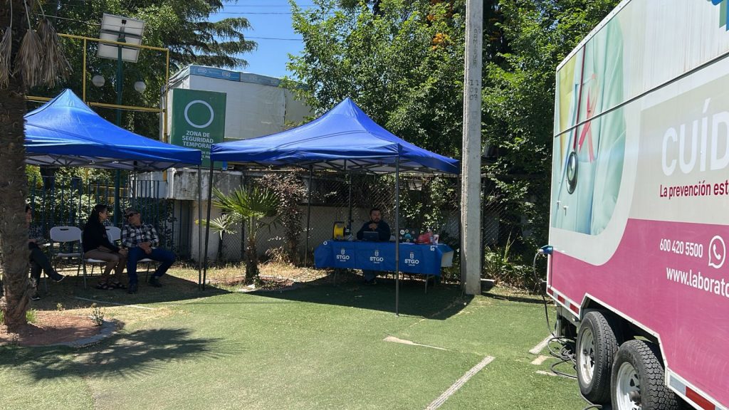 Atención mujeres de 50 a 69 años: mamografías y PAP sin costo en Santiago