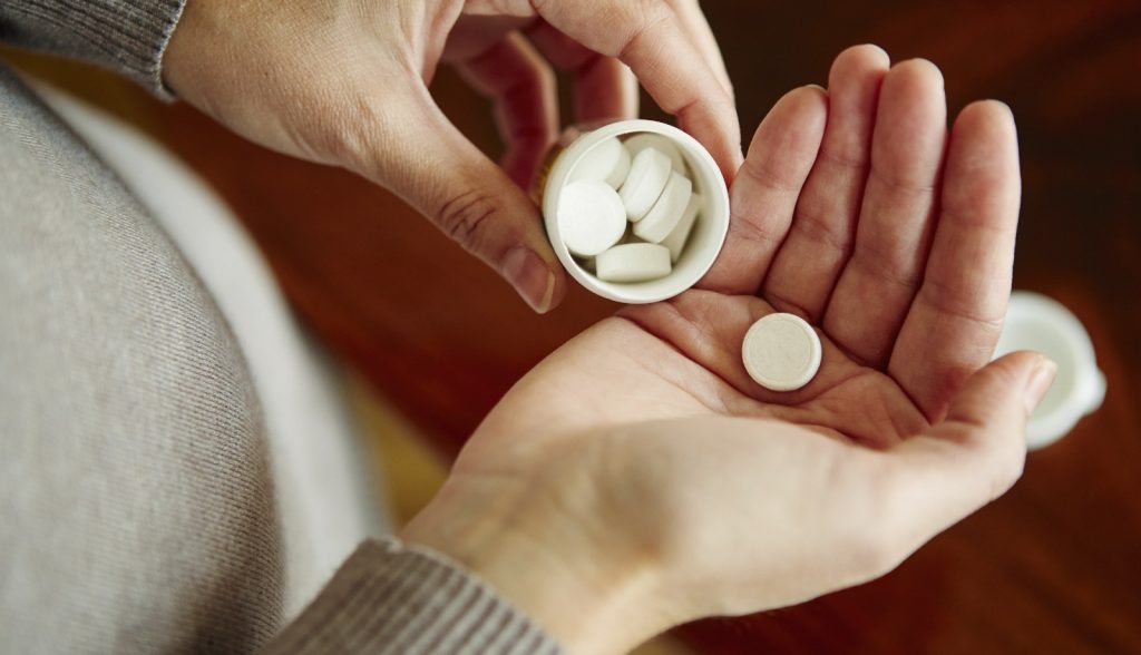 Expertos alertan sobre la “crisis silenciosa” de los antibióticos y llaman a un uso responsable