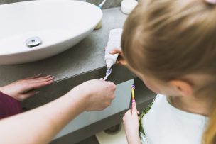 Cuidado de los dientes en niños: Errores comunes que debes evitar y cómo prevenirlos