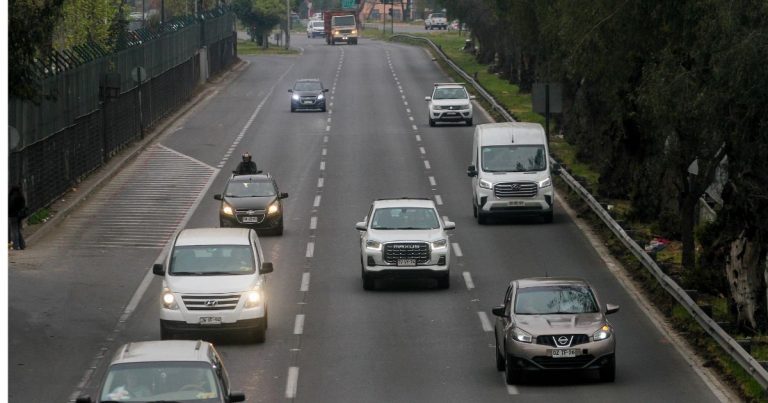 Dos fallecidos y 16 accidentes de tránsito: Carabineros entrega primer balance del fin de semana largo