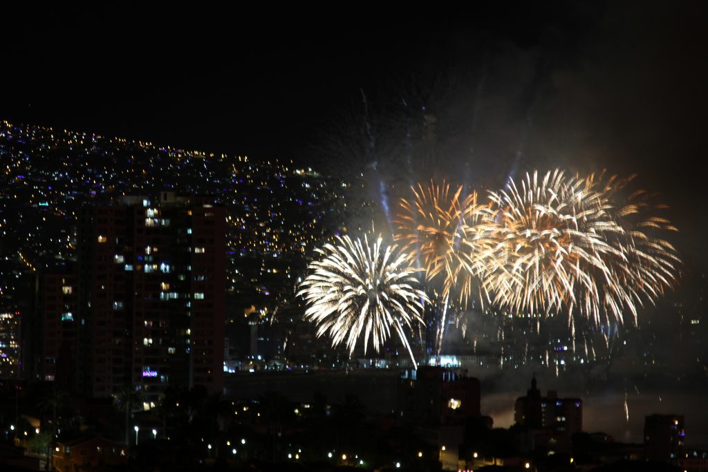 Santiago celebra en grande: fuegos artificiales de Entel vuelven este 31 de diciembre