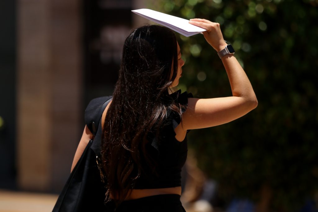 Sobrevive al calor extremo: qué hacer (y qué no) durante la ola de calor