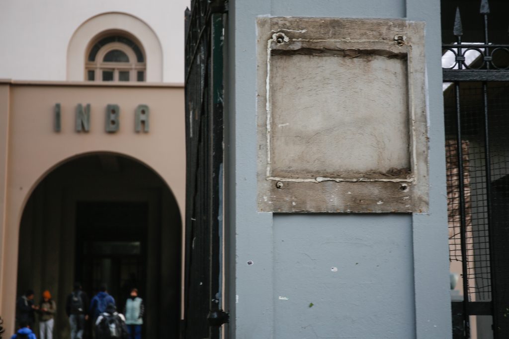 OS9 detuvo a tres menores de edad vinculados a ataques incendiarios en el INBA