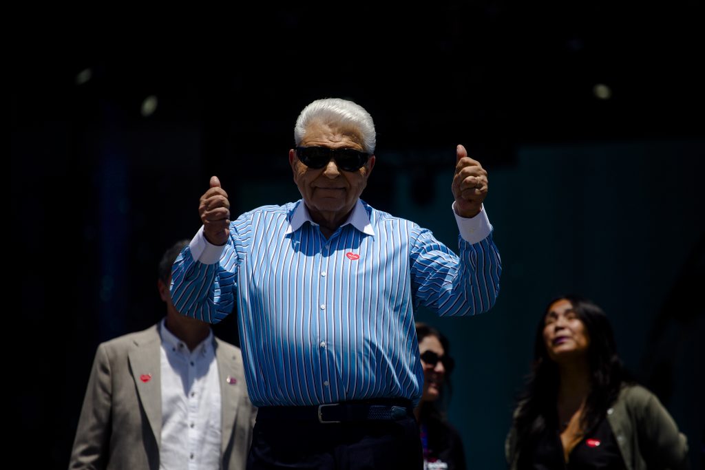 Desfile de rostros y celebración total: Así fue la “Fiesta Gigante” de Don Francisco