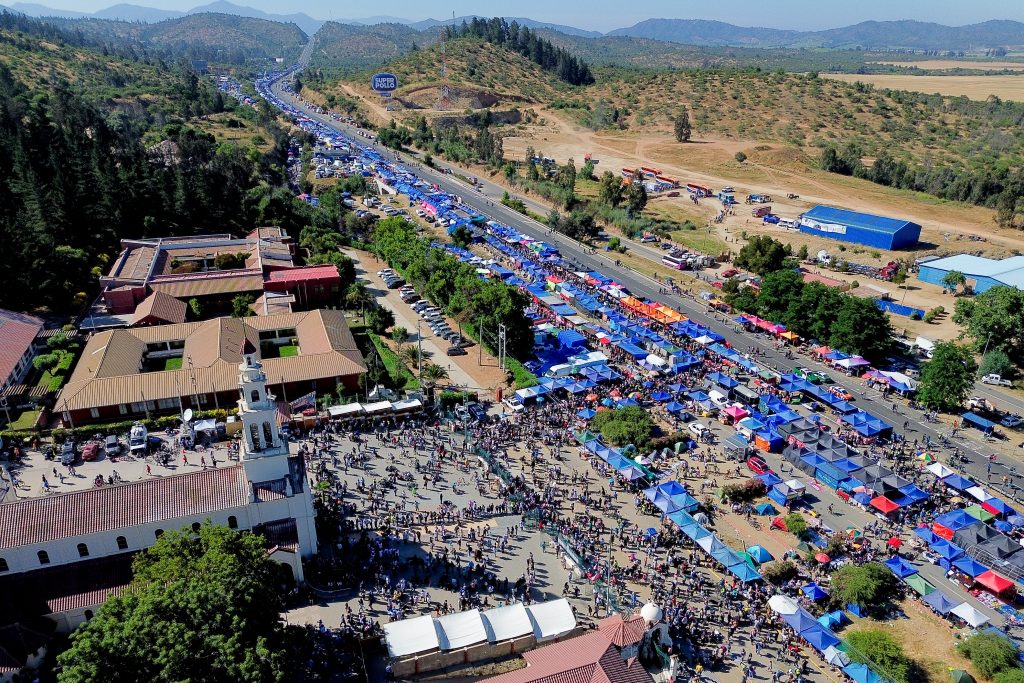 Más de 450 mil vehículos salieron de la RM este fin de semana largo: se registraron 17 fallecidos