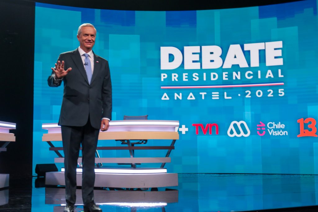 Kast sobre diversidad sexual: “Respeto a todas las personas, sin importar cómo se autodefinan”