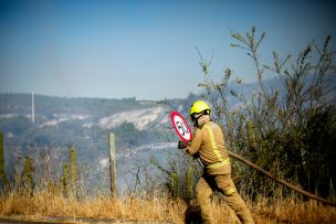 CONAF da balance nacional de incendios forestales: despliegue aéreo en aumento