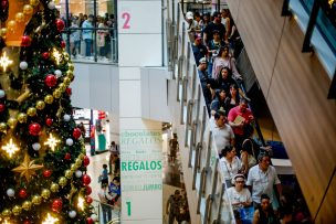 Malls llenos en Navidad, pero con cautela: el 38% de las personas comprará menos, según la CNC