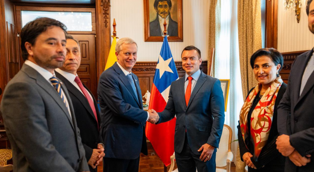 Kast y Noboa sostienen reunión en Ecuador por seguridad y cooperación regional