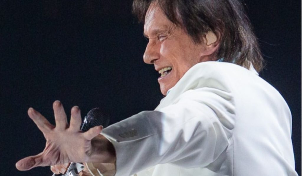 Alarma en Brasil: Roberto Carlos sufre accidente mientras grababa especial de Navidad