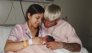 “Bienvenida al mundo”: Ignacia Antonia publica emotivo registro del nacimiento de su hija