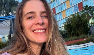 Cambio total: Alison Mandel dice adiós a su icónico rubio y sorprende con nuevo look