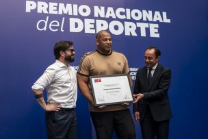 Presidente Boric entregó el Premio Nacional del Deporte 2024 a Yasmani Acosta