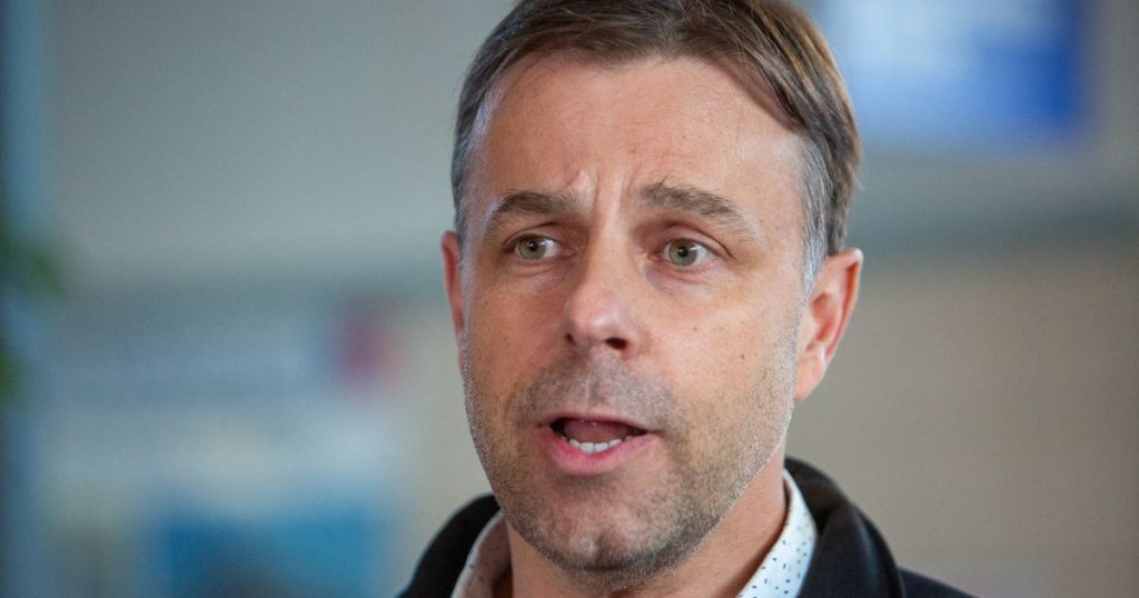 Germán Codina aclara polémica por propuesta de 40 horas de José Antonio Kast y no descarta beneficio a PYMES