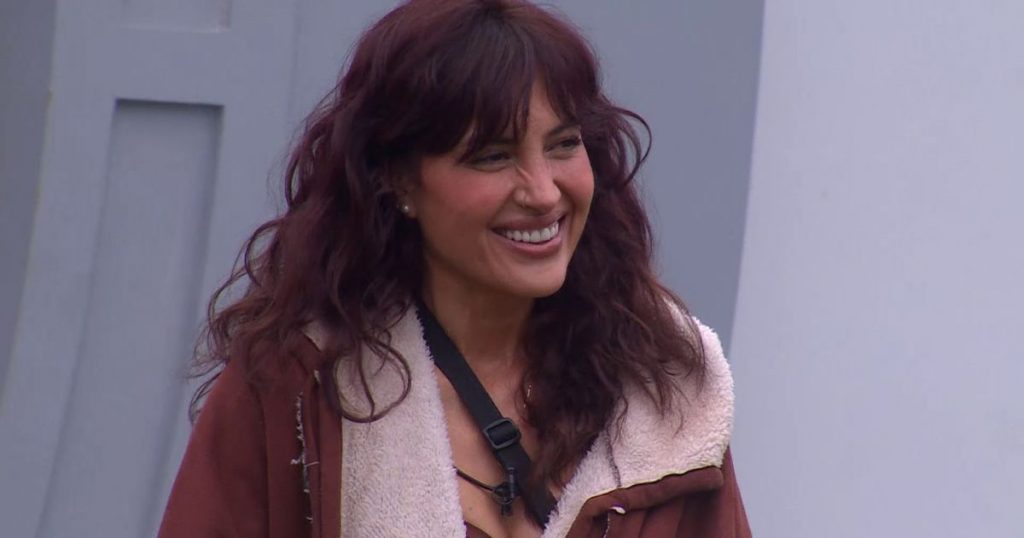 Karen Paola regresa a “Mundos Opuestos” y se reconcilia con Juan Pedro: “Eres la mujer de mi vida”