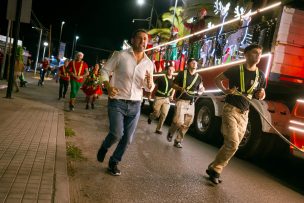 Cómo se preparó el alcalde Reyes para correr 60 kilómetros en cuatro días con caravana navideña de La Florida