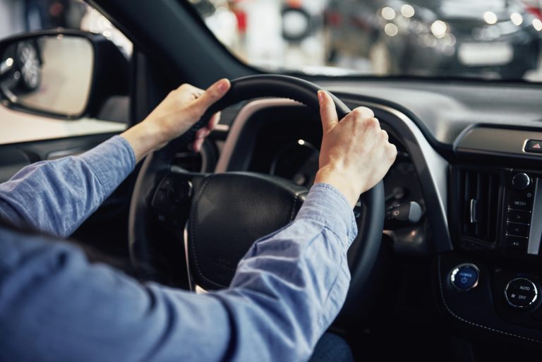 Mercado automotor crece 5,5% en el primer semestre: conoce los más vendidos
