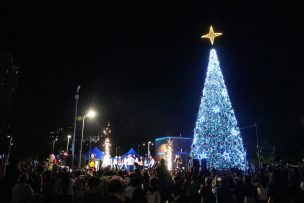 Independencia encendió su primer Árbol de Navidad con masiva participación vecinal