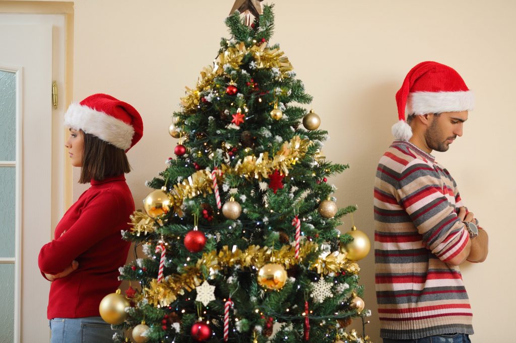 ¿Con los tuyos o con los míos? El conflicto que genera en las parejas elegir con quién pasar las fiestas de fin de año